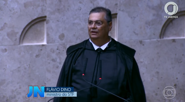 Ao lado de Lula, Flávio Dino toma posse como ministro da Suprema Corte